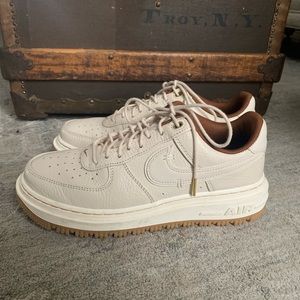 Air Force 1 Luxe 'Pecan' - men’s size 8, women’s size 9.5